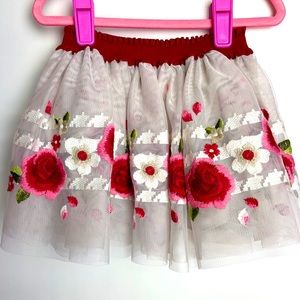 Mayoral Embroidered 2T flouncy skirt🌹